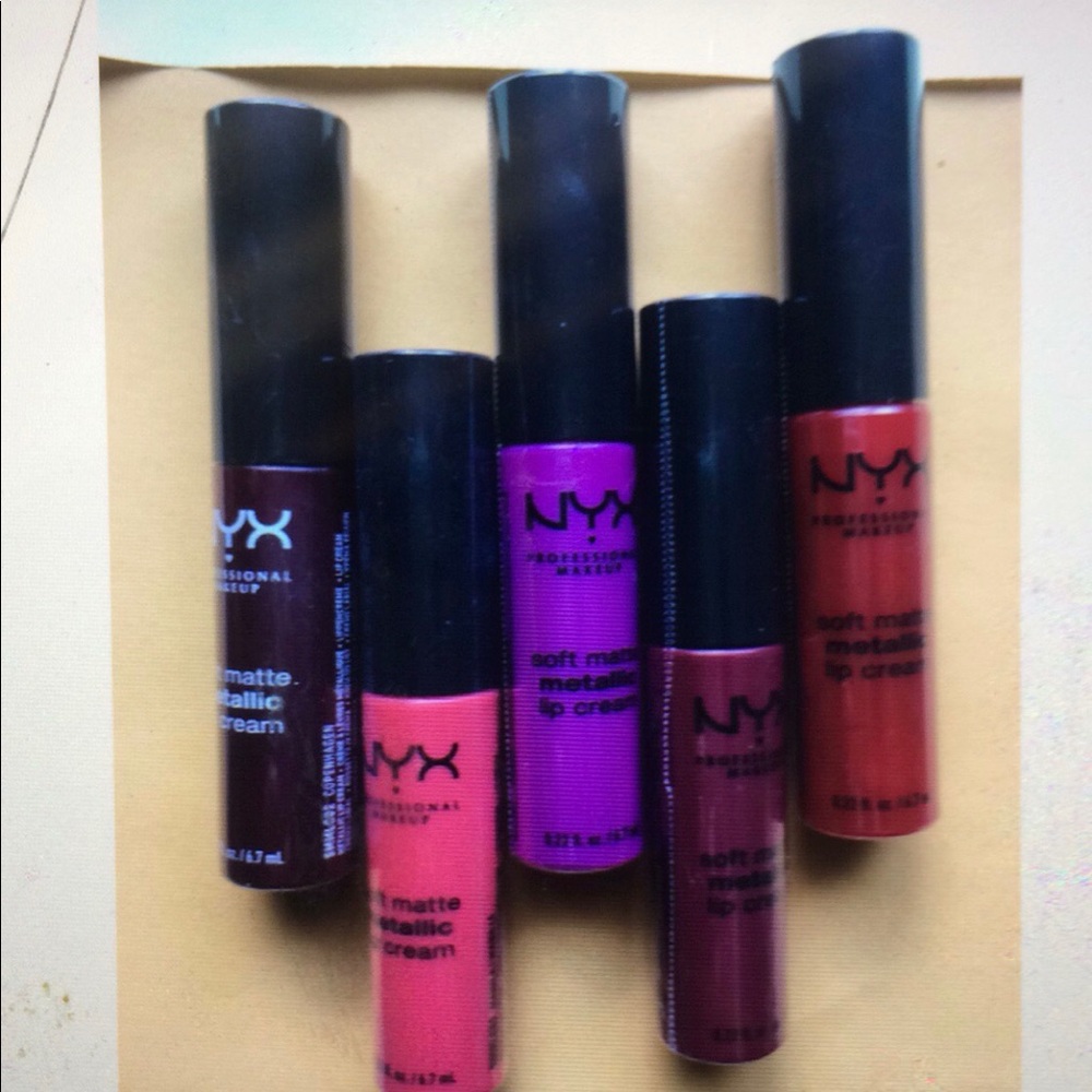 5 NYX METALLIC soft matte lipstick